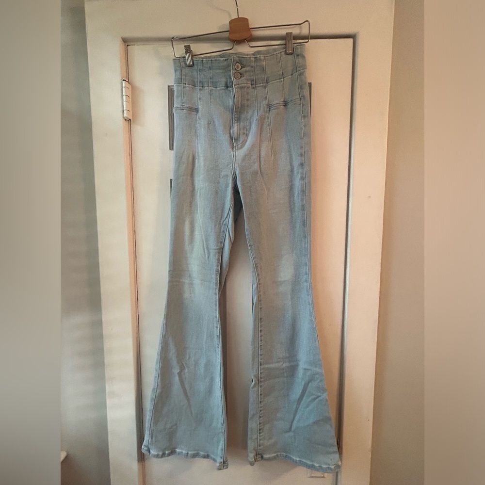 We the Free Jayde Flare Jeans size 29